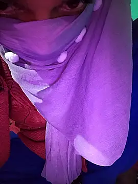 QWEEN7B live sex cam