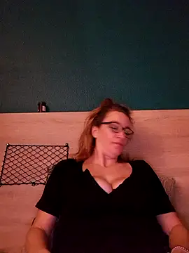 Fifi83Bell live sex cam