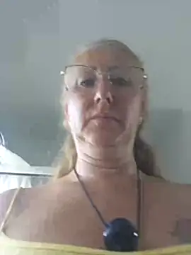 MILEIDE980 live sex cam