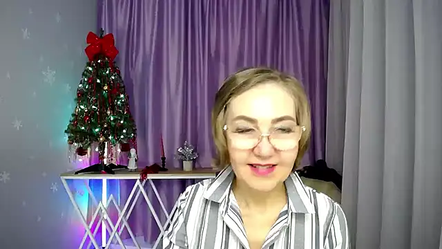 queen_a_n_i's cam snapshot