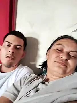 Horny-Mommy-Dirty's cam snapshot