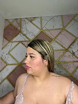 Amira_Malia's cam snapshot