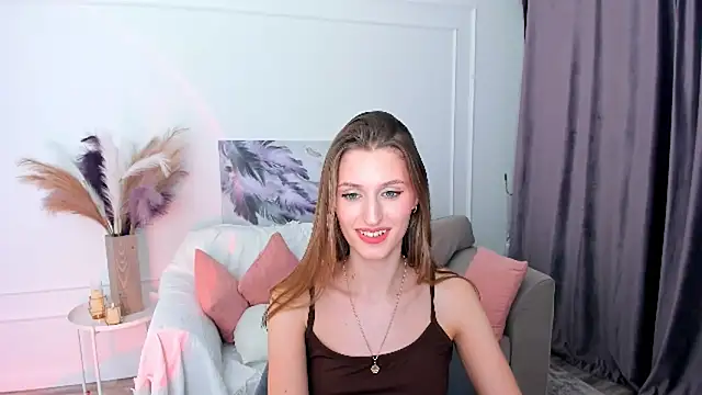 NaturalBeaty's cam snapshot