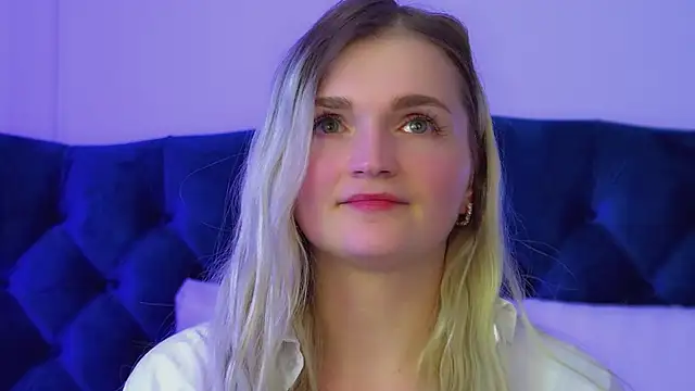 AnnyRaii's cam snapshot