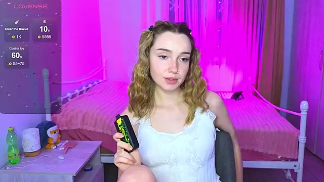 Wild_Sophie_'s cam snapshot