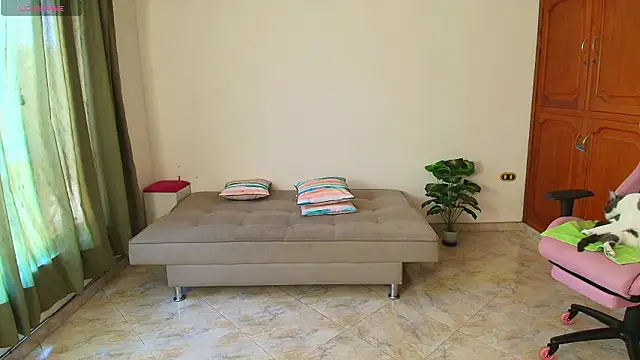 lili_jade222's cam snapshot