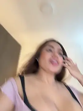 valeria2019hot live sex cam