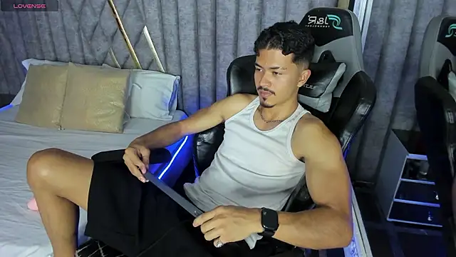 NicolaiKarav's cam snapshot