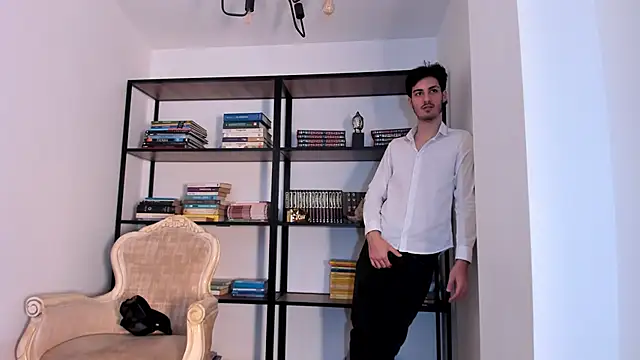 Emir_Ozan_'s cam snapshot