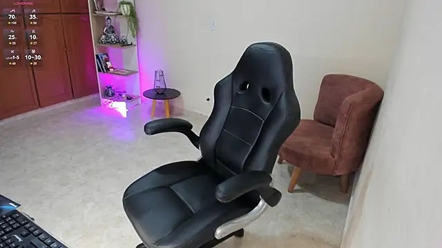 Nathalie_29's cam snapshot