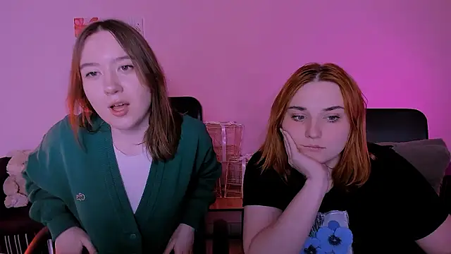 casey_meow_'s cam snapshot