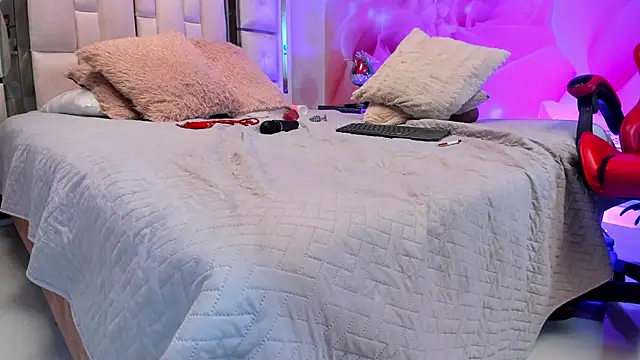 Yelena_mutiz's cam snapshot