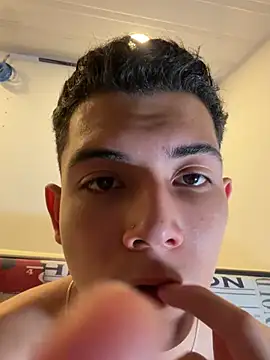 FireGuy_99 live sex cam