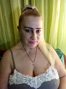 Esenia505's cam snapshot