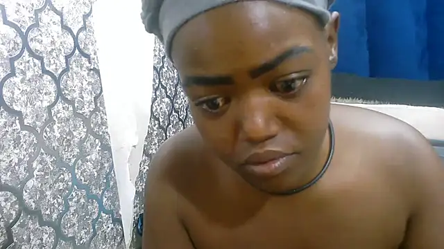 DarkBeauty33's cam snapshot