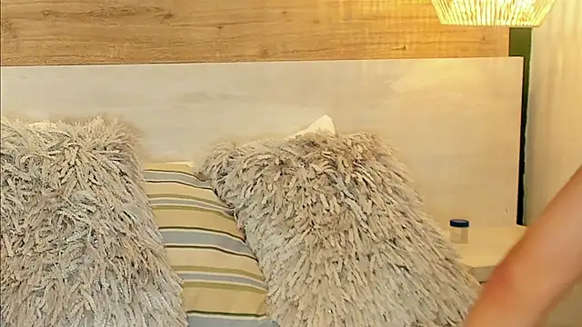 IrisDeLaVega_'s cam snapshot