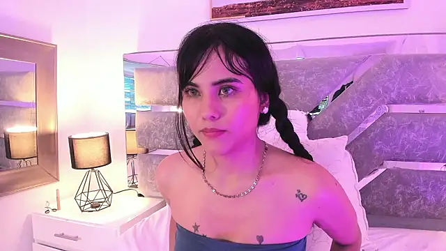 Daniela_Martinez_'s cam snapshot