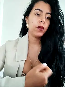 Luianna's cam snapshot