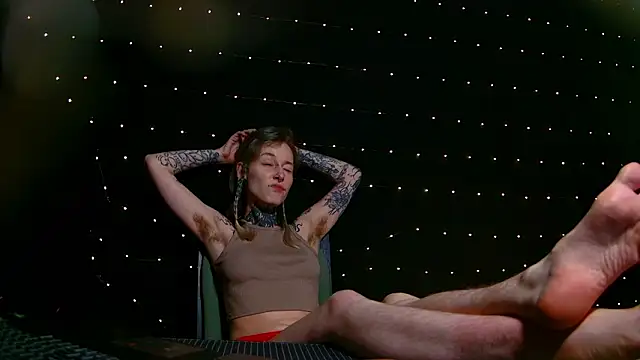 Littlespacemouse's cam snapshot