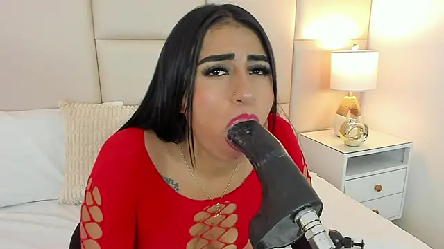 AntoniaRoss_'s cam snapshot