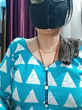 Aishwaryaa_69's cam snapshot