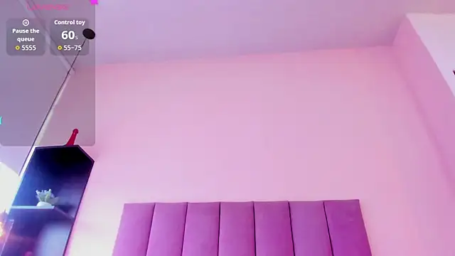 violet_myerrs's cam snapshot