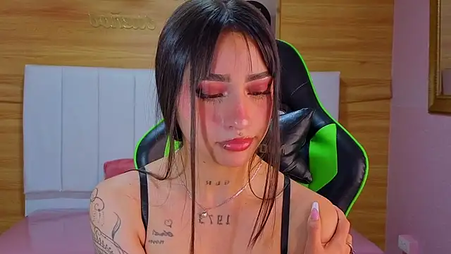 Abril_Velvet_a_'s cam snapshot