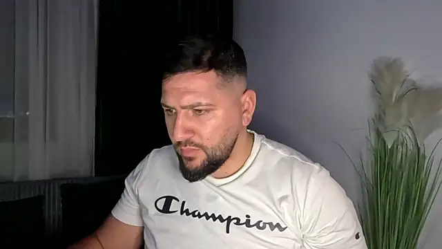 Gold_Alpha_Boy's cam snapshot