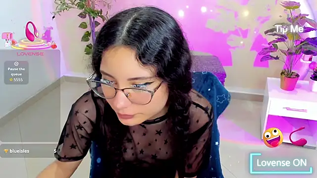 Krysten_Riter's cam snapshot