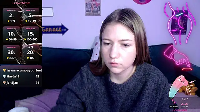 LovelyyLola's cam snapshot