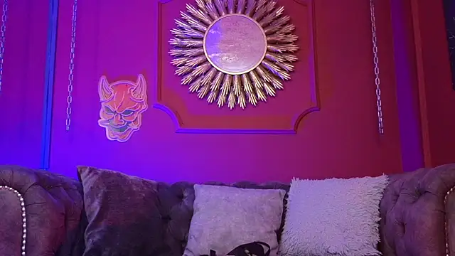 Julieta_Russell's cam snapshot