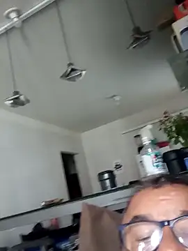 Misterymem63's cam snapshot