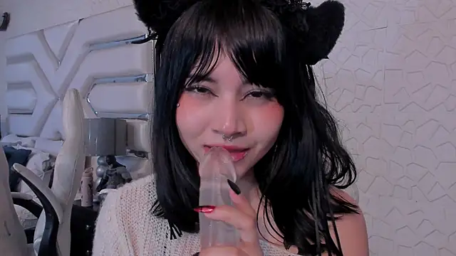 TatiLee live sex cam