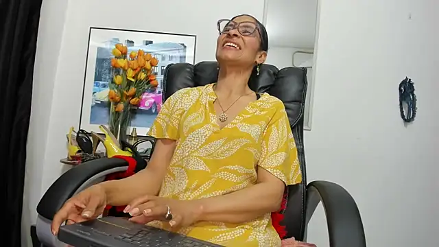 Aries_Mature's cam snapshot