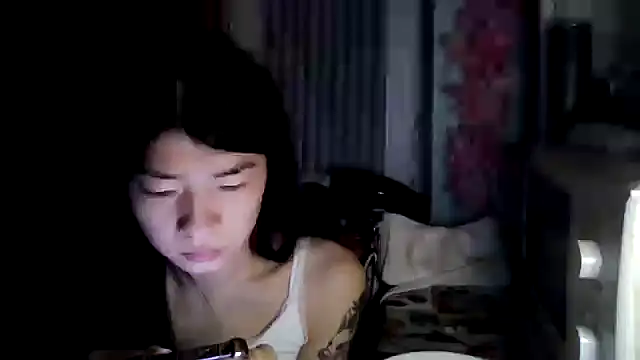 CarlyJoy live sex cam