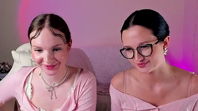 MishkaMe's cam snapshot