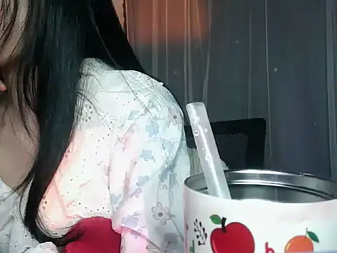 Nunaa18's cam snapshot