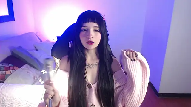 _Charlotte_Collins_'s cam snapshot