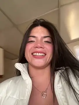 PamelaJonsom_'s cam snapshot