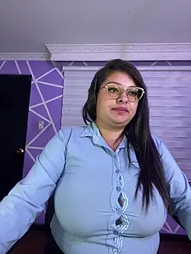 MiiaaJoness's cam snapshot