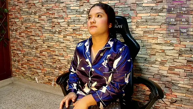 aaron_antonella_mds live sex cam