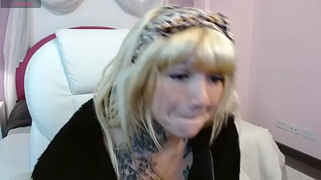 Andre_Vixen's cam snapshot