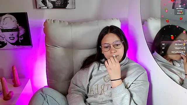 SamanthaRoldaan's cam snapshot