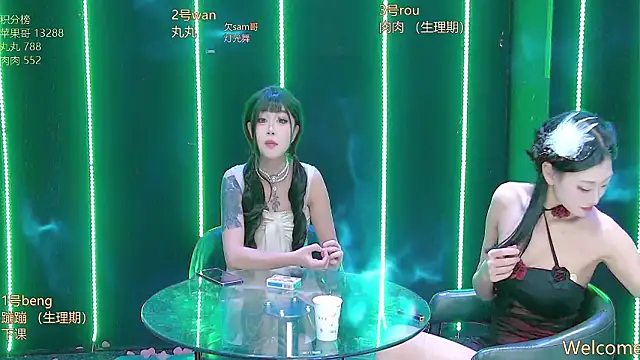 queen--001's cam snapshot