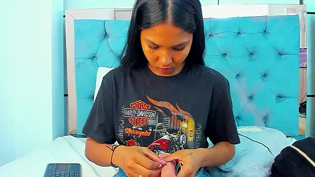 pocahontas_pow's cam snapshot