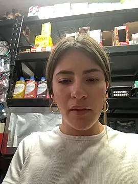 Andrea_19blonde's cam snapshot