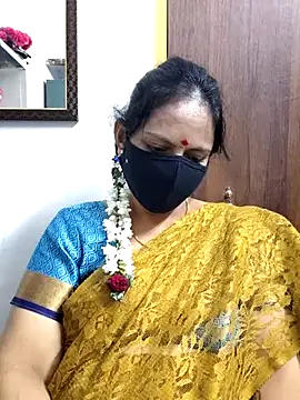 Queen-Neha's cam snapshot