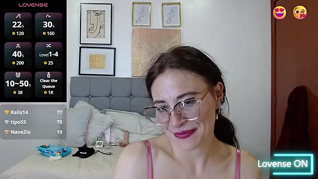 _naomi_s's cam snapshot