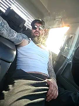 Beardedtattood live sex cam