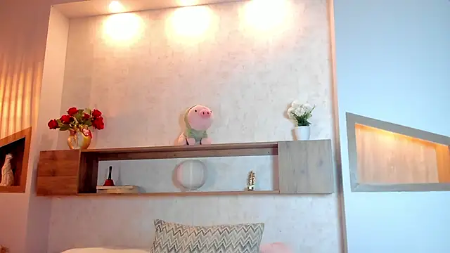 Emilly_Beaumont's cam snapshot